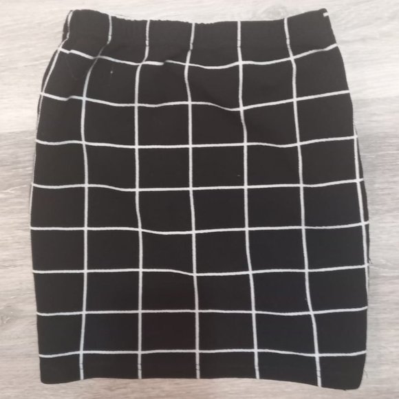 Checkered Black and White Skirt - Picture 1 of 2